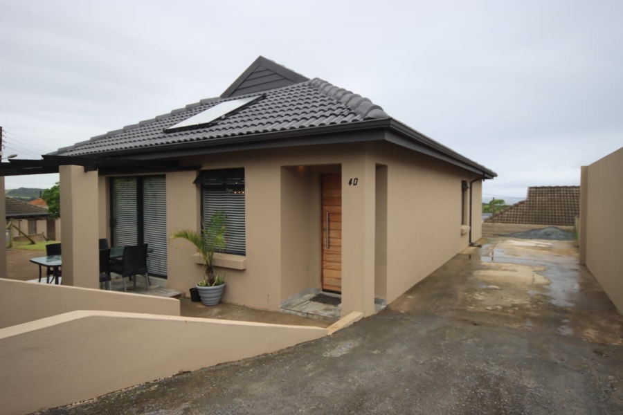 To Let  Bedroom Property for Rent in Kidds Beach Eastern Cape